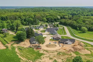 135 Lexington Pointe Dr, Niles, MI 49120 - Photo 7