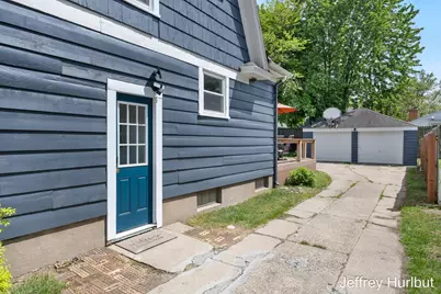 1430 Johnston Street SE, Grand Rapids, MI 49507 - Photo 3