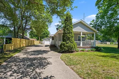 722 S Grant Avenue, Three Rivers, MI 49093 - Photo 3