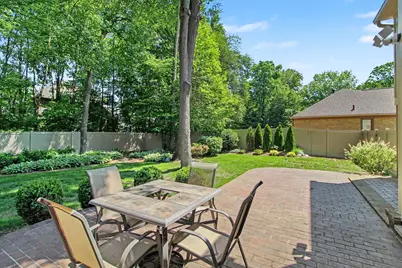 14017 Towering Oaks Drive, Utica, MI 48315 - Photo 33