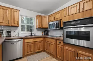 2246 Holliday Dr SW, Wyoming, MI 49519 - Photo 11
