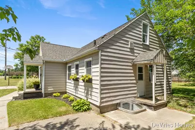 3543 30th Street SW, Grandville, MI 49418 - Photo 3