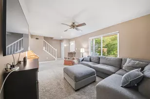 9460 Wildwood Lake Dr, Whitmore Lake, MI 48189 - Photo 9