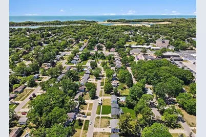 1852 Castle Avenue, Muskegon, MI 49441 - Photo 27