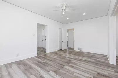 7359 Engleman Avenue, Center Line, MI 48015 - Photo 11