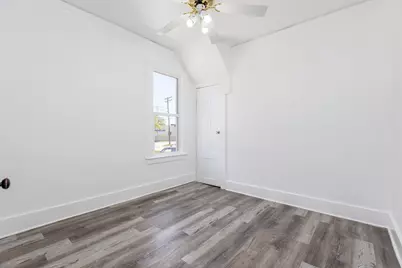 7359 Engleman Avenue, Center Line, MI 48015 - Photo 17