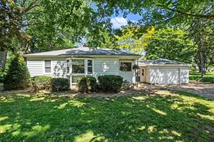 367 Lane Ave, Holland, MI 49423 - Photo 3