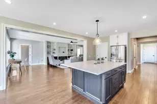 5210 Grande View Ln, Jackson, MI 49201 - Photo 11