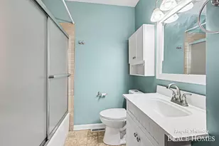 2631 Chatham Woods Dr SE, Grand Rapids, MI 49546 - Photo 9