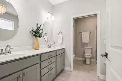 950 Doolittle Court, Kalamazoo, MI 49009 - Photo 9