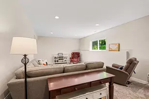 950 Doolittle Ct, Kalamazoo, MI 49009 - Photo 17