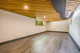 10 Westbury Ct, Ann Arbor, MI 48105 - Photo 33