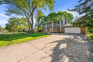 7381 Cathedral Dr, Bloomfield Hills, MI 48301 - Photo 7