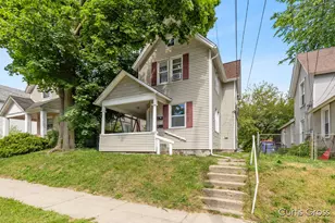 616 Pine Ave NW, Grand Rapids, MI 49504 - Photo 1
