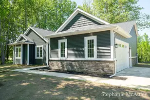 5739 130th Ave, Fennville, MI 49408 - Photo 3