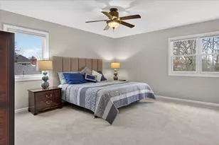 546 Parkland Dr, Rochester Hills, MI 48307 - Photo 23