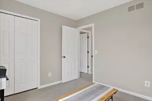 546 Parkland Dr, Rochester Hills, MI 48307 - Photo 33