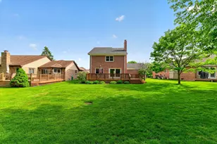 546 Parkland Dr, Rochester Hills, MI 48307 - Photo 49