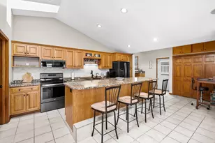 7118 Shoreline Dr, Delton, MI 49046 - Photo 9