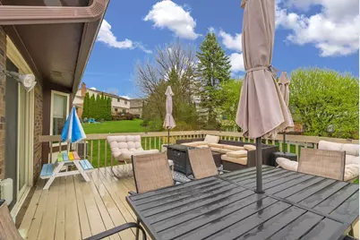 306 Antoinette Drive, Rochester Hills, MI 48309 - Photo 31