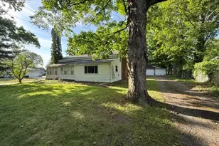 3908 Grand Prairie Rd, Kalamazoo, MI 49006 - Photo 3