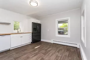 543 Leonard St NE, Grand Rapids, MI 49503 - Photo 5