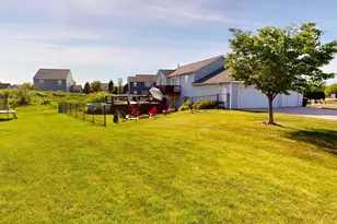 2308 Mary Beth Ln, Hudsonville, MI 49426 - Photo 3