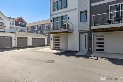 621 Fairview Avenue NE #1, Grand Rapids, MI 49503 - Photo 3