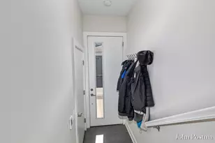 621 Fairview Ave NE, Grand Rapids, MI 49503 - Photo 5