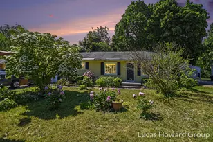 128 Brownell St SE, Grand Rapids, MI 49548 - Photo 1
