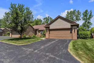 4853 Lone Oak Ct, Ann Arbor, MI 48108 - Photo 3