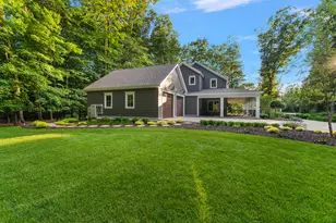 317 N Lakeshore Ave, Holland, MI 49424 - Photo 7