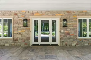 317 N Lakeshore Ave, Holland, MI 49424 - Photo 11