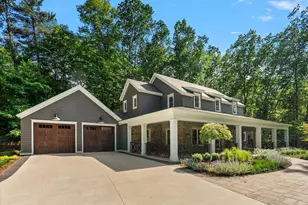 317 N Lakeshore Ave, Holland, MI 49424 - Photo 9