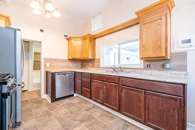 16167 Hauss Avenue, Eastpointe, MI 48021 - Photo 11