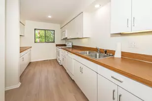 1 Westbury Ct, Ann Arbor, MI 48105 - Photo 17