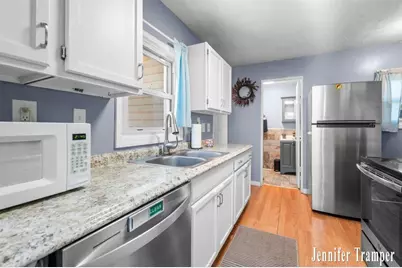 509 E Fairplains Street, Greenville, MI 48838 - Photo 11
