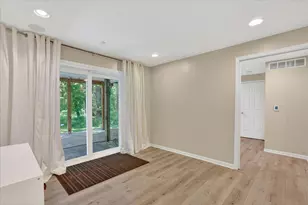 4022 Dun Rovin Ct, Commerce Township, MI 48382 - Photo 43
