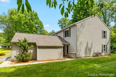 8507 Courtland Drive NE #4, Rockford, MI 49341 - Photo 3