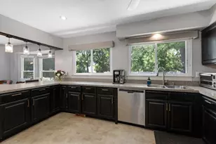 34180 Parkdale St, Livonia, MI 48150 - Photo 17