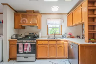 814 Seymour Ave, Jackson, MI 49202 - Photo 9