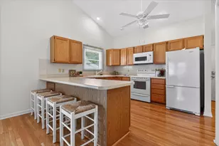 2443 Shoreham Highlands St, Saint Joseph, MI 49085 - Photo 9