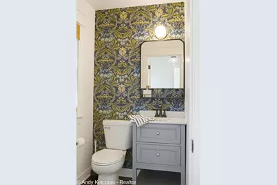 315 W 40th Street, Holland, MI 49423 - Photo 5