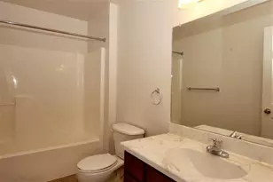 4026 Rivertown Ln SW, Wyoming, MI 49418 - Photo 11