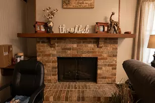 18 E Montgomery St, Hillsdale, MI 49242 - Photo 17