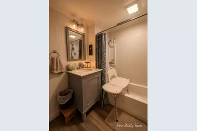 18 E Montgomery Street, Hillsdale, MI 49242 - Photo 27