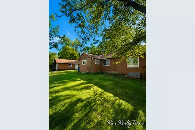 18 E Montgomery Street, Hillsdale, MI 49242 - Photo 5