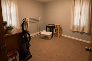 18 E Montgomery St, Hillsdale, MI 49242 - Photo 33