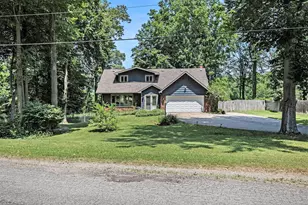2569 Ridgewood Trail, Berrien Springs, MI 49103 - Photo 31
