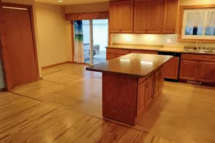 12415 Clinton River Rd, Sterling Heights, MI 48313 - Photo 5